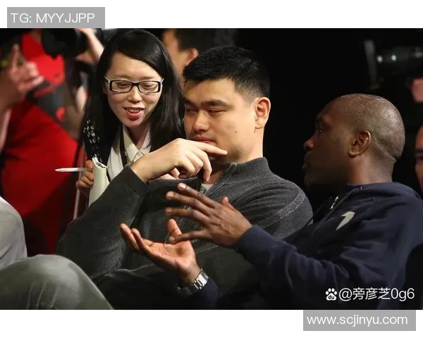苏伯尔与姚明的篮球传奇:跨越时代的友谊与挑战