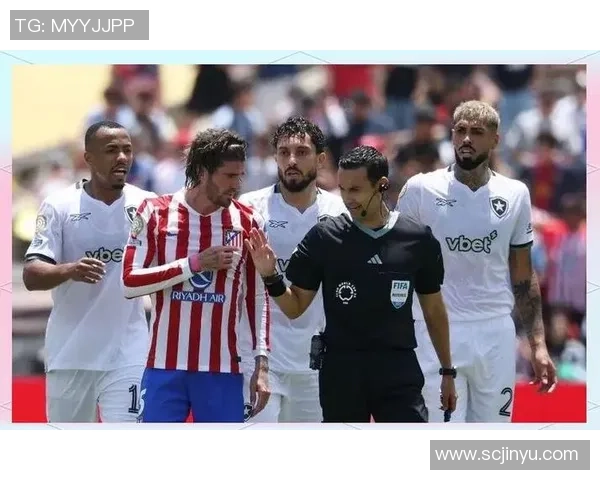 世界杯经典对决马竞与皇马激战成平局神扑引发争议判罚全场沸腾